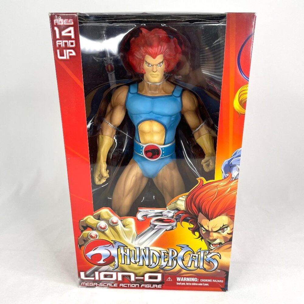 Mezco Thundercats Lion-O Mega Scale Action Figure